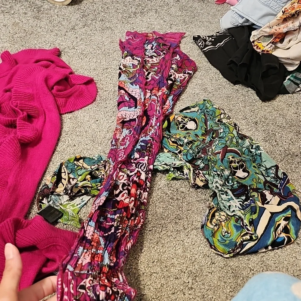 Ed Hardy Scarf Bundle! - Picture 5 of 7